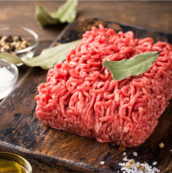 Carne molida extra tártaro de 300 gramos lista para agregar a la receta que desees.